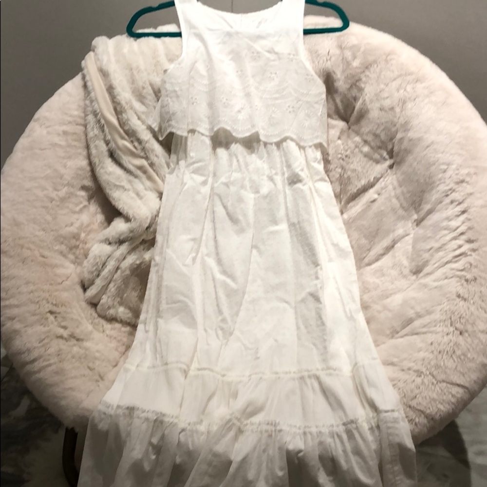 White Dress ! Girls .